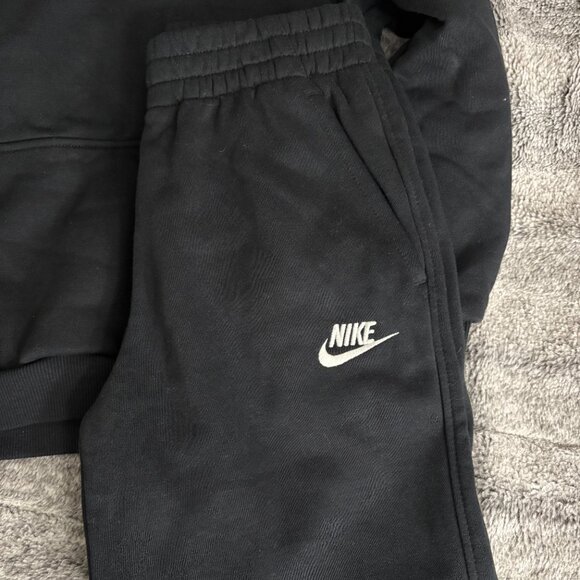 Youth Boys Nike set - Picture 3 of 7